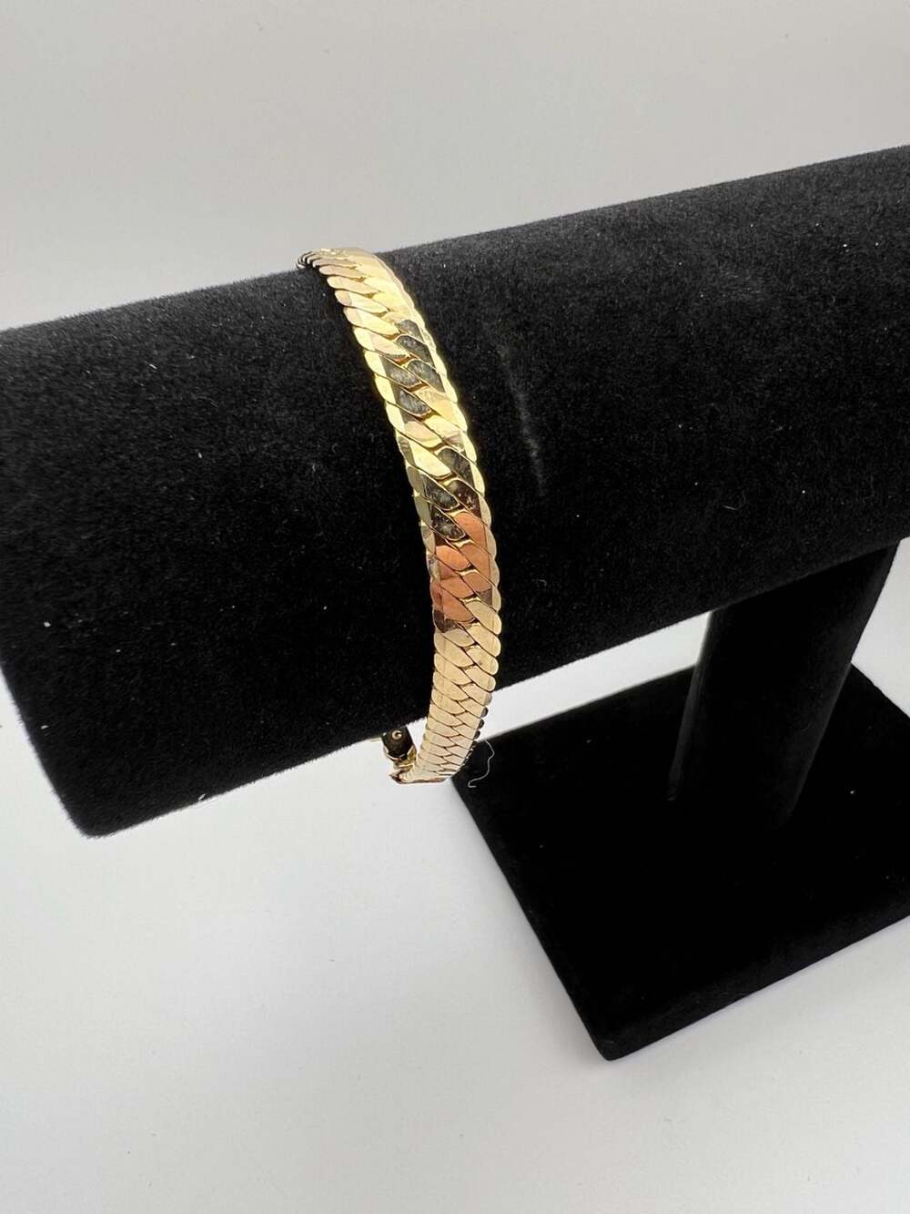 Vintage Gold Tone Herringbone Chain Bracelet 7.5 Inch